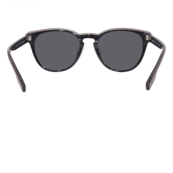 Authentic Burberry Sunglasses - Picture 7 of 10